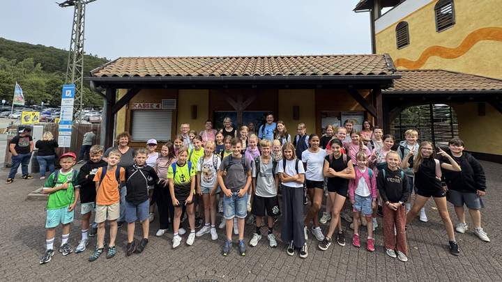 Kinder im Abenteuerland Fort Fun
