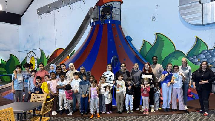 Kinder beim Ausflug 