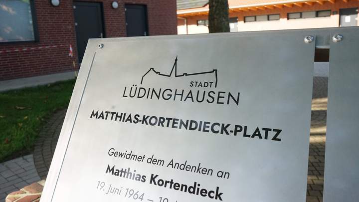 Gedenktafel am Stadion