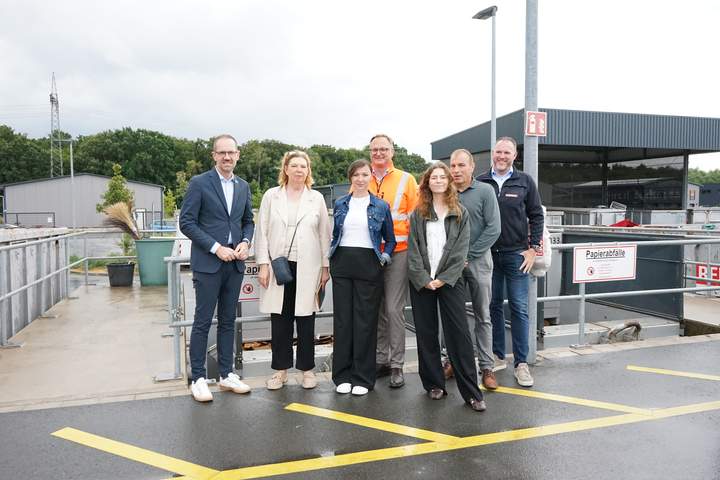 Stadt Lüdinghausen und REMONDIS eröffnen das neue Self-Service-Angebot am Wertstoffhof.