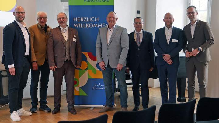 Referenten auf einem Gruppenbild